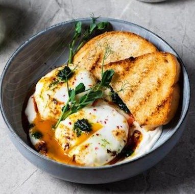 Eggs in meurette