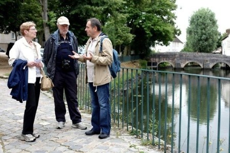 Greeters: Up Close and Personal City Strolls Offered by Local Volunteers in France and Beyond